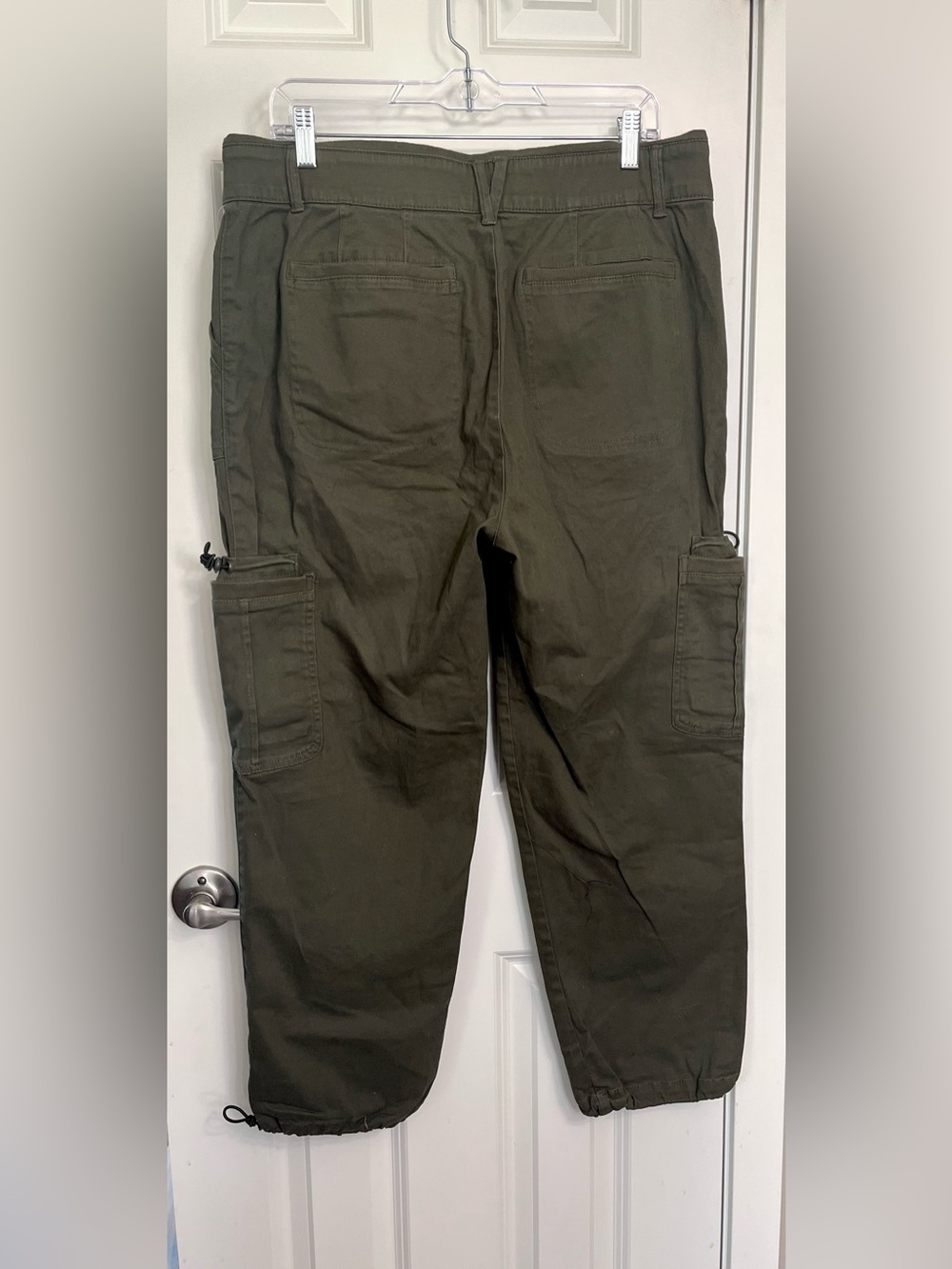 Democracy ‘Ab’ Solution Skyrise Cargo Pants NWT - Picture 2 of 3